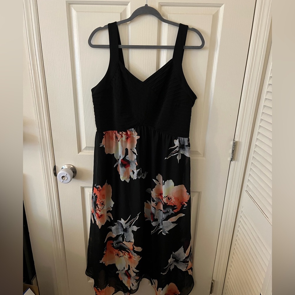 Avenue Black and Orange Sleeveless V-Neck Midi Sundress